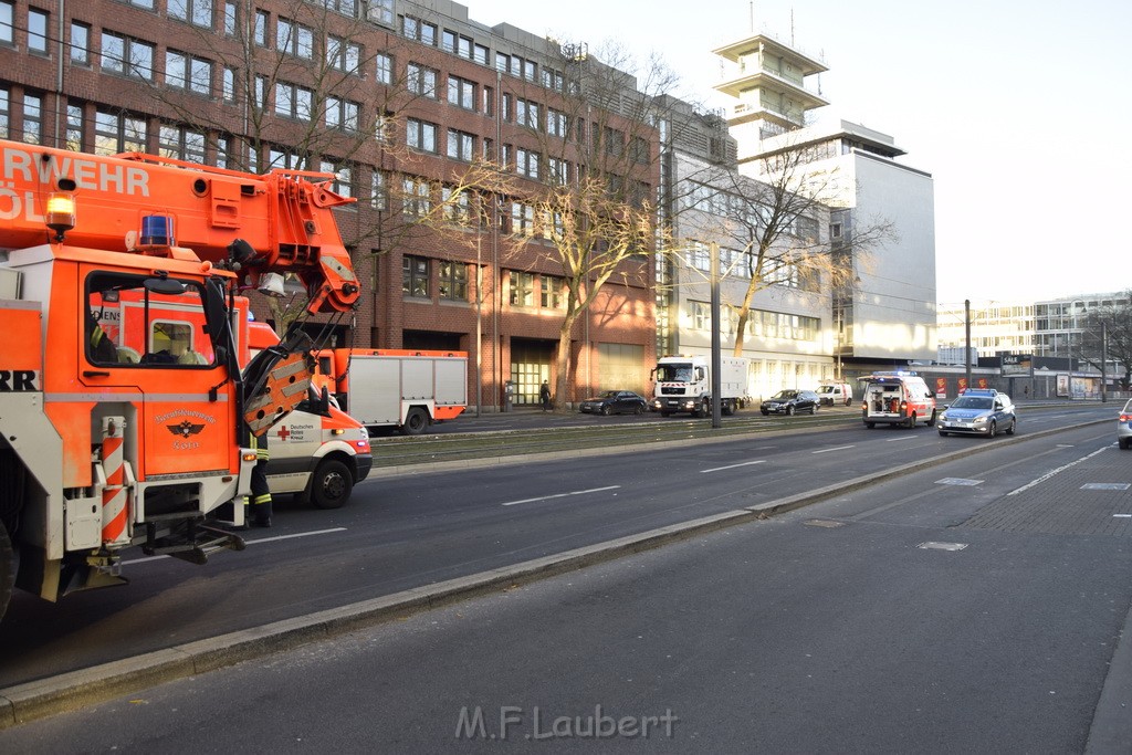 VU PKW Strab Koeln Mitte Pipinenstr Hohestr P134.JPG - Miklos Laubert